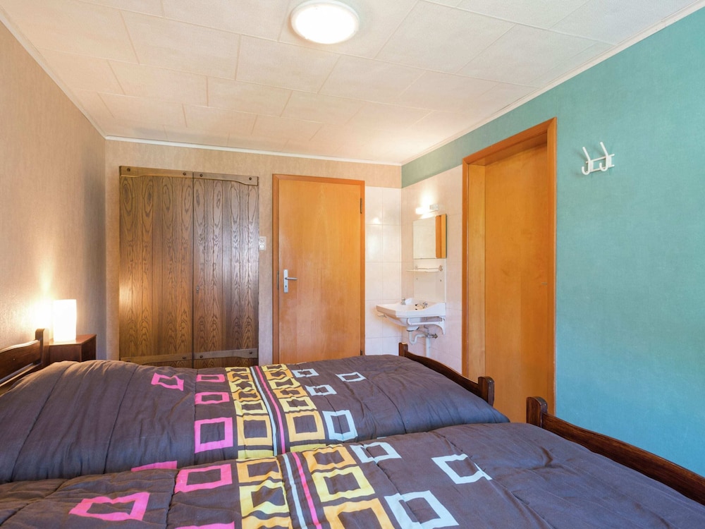 Spacious Holiday Home With Large Garden