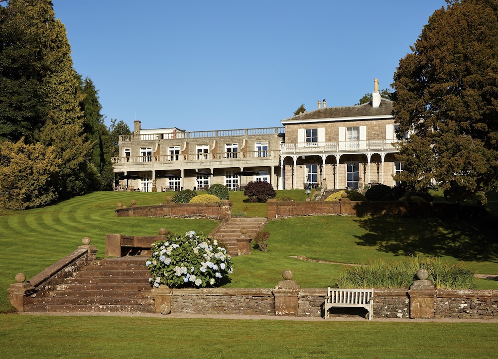 Penrith Vacations - Macdonald Leeming House - Property Image 21