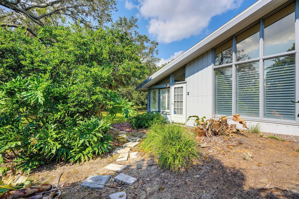 Pet-friendly Haines City Gem w/ Community Pool