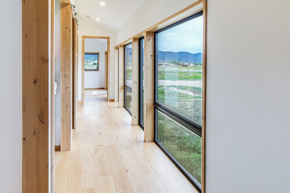 Stunning 14er Views! Private 6-acre Salida Retreat