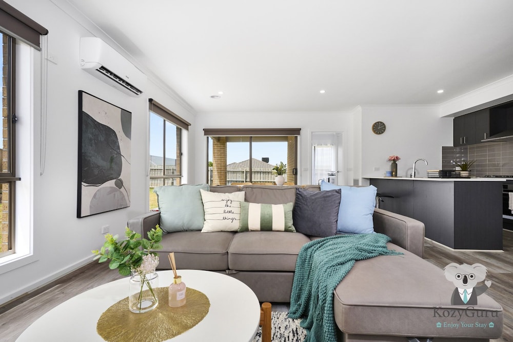 Kozyguru | Pakenham | Comfortable 4-Bedroom House