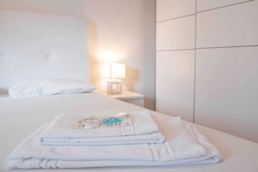 Peaceful and Serene 3 Bedroom Apartment in Lisbon