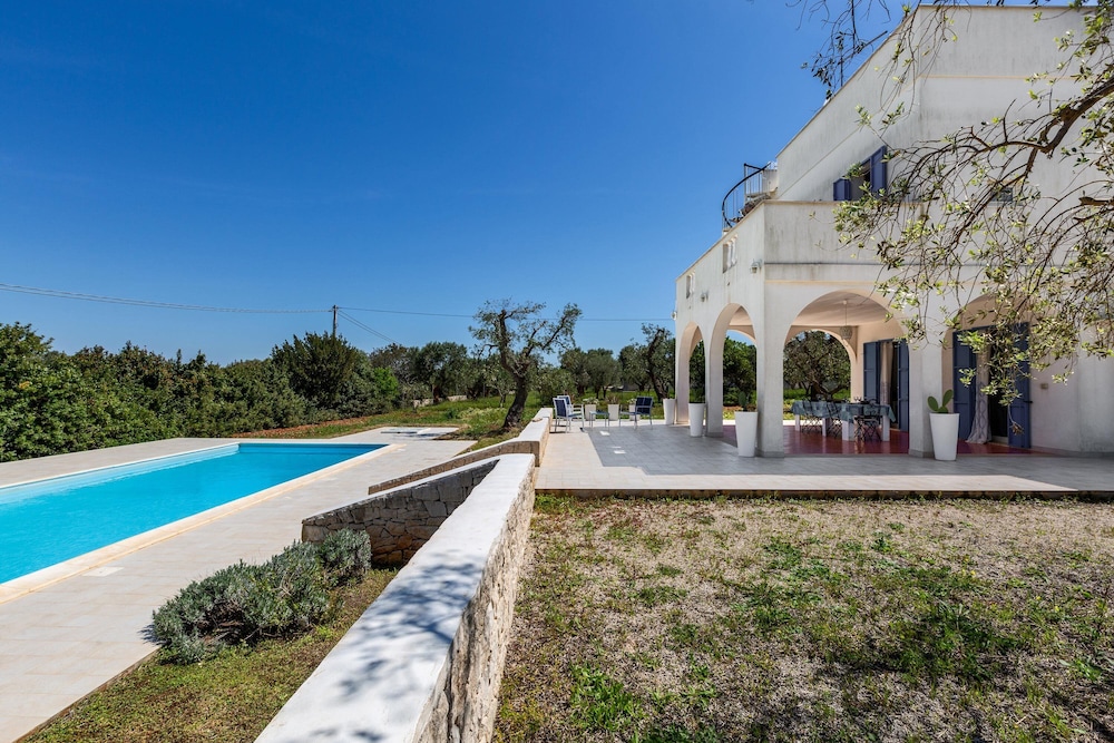 3880 Villa Sierri by Perle di Puglia