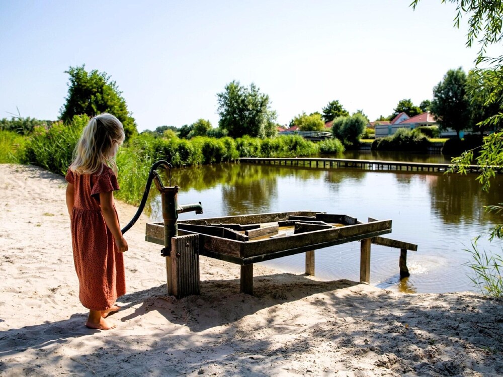 Safari Lodge by Ijsselmeer Lake view 3
