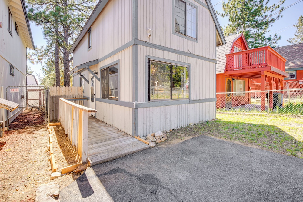 Near Lakes & Skiing: Cozy Sugarloaf Cabin w/ Yard