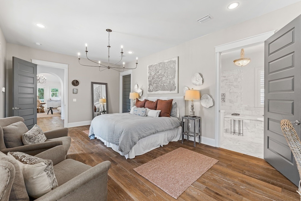 Hobnob In Old Seagrove \ Private Pool, Golf Cart, Close To Seaside 5 Bedroom Home by RedAwning view 2