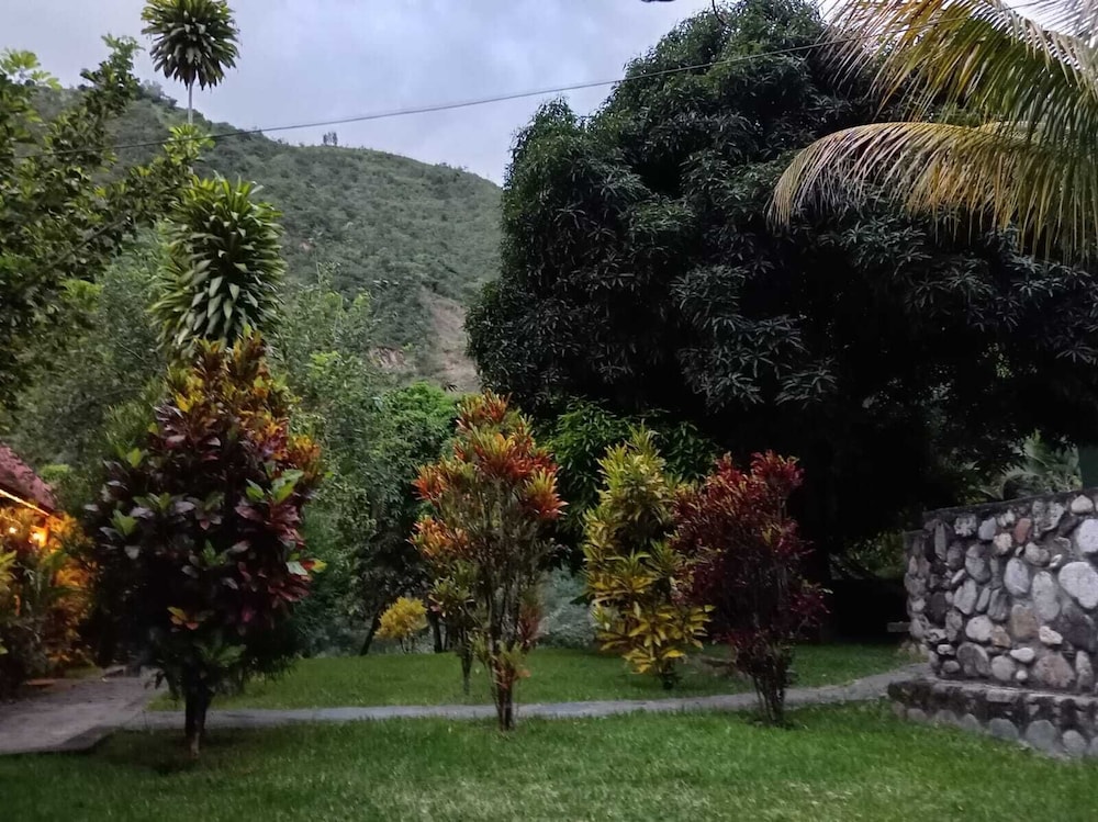 www.ecoterralodge.com