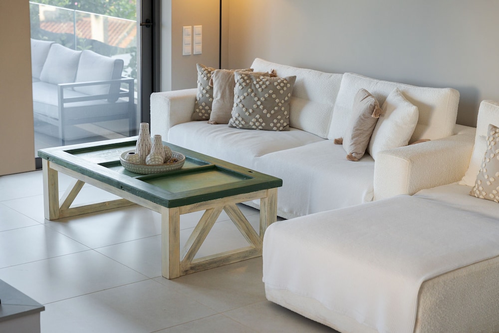 Villa Nefeli Athenian Riviera