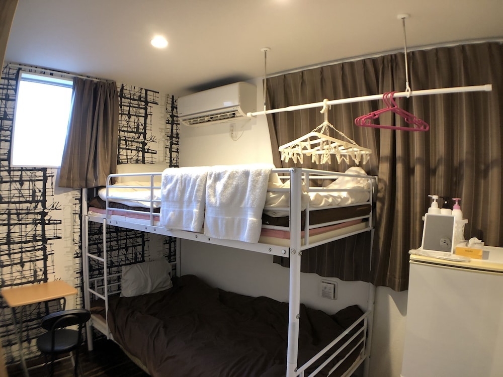 Shin-Koenji Guesthouse - Caters to Women