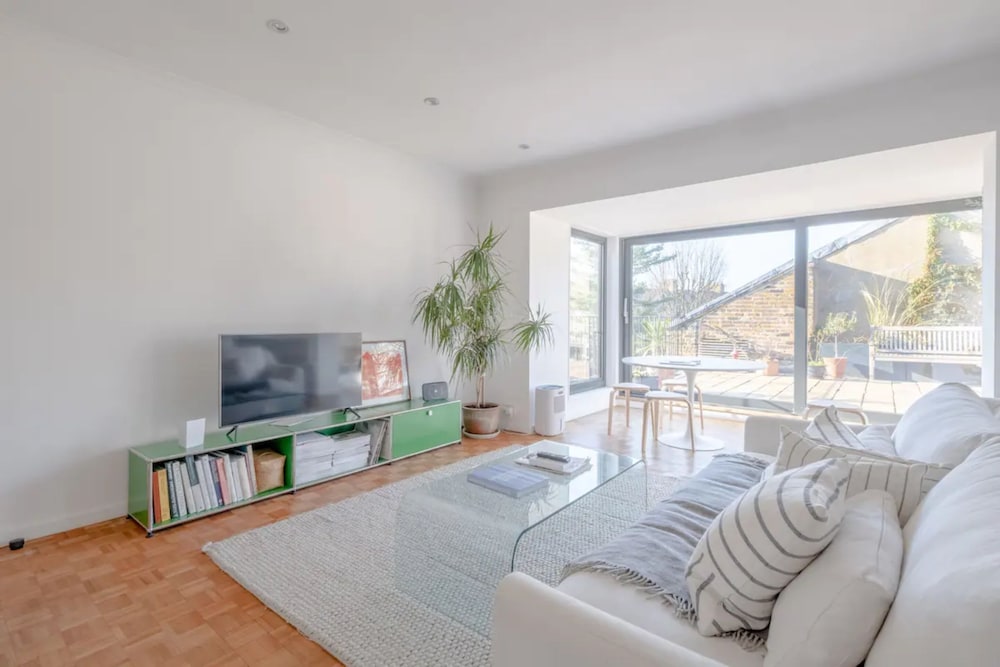 Peaceful 2 Bedroom Flat With Roof Terrace - Hackney