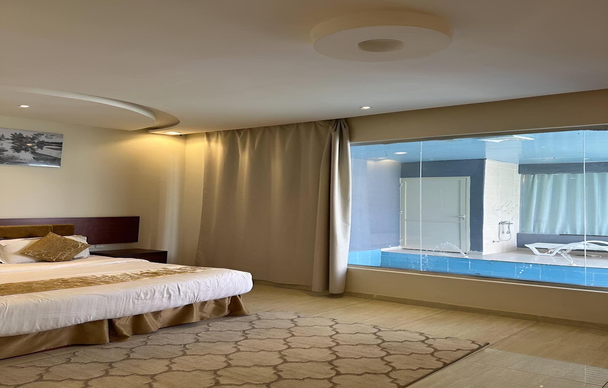 Lilas International view 3