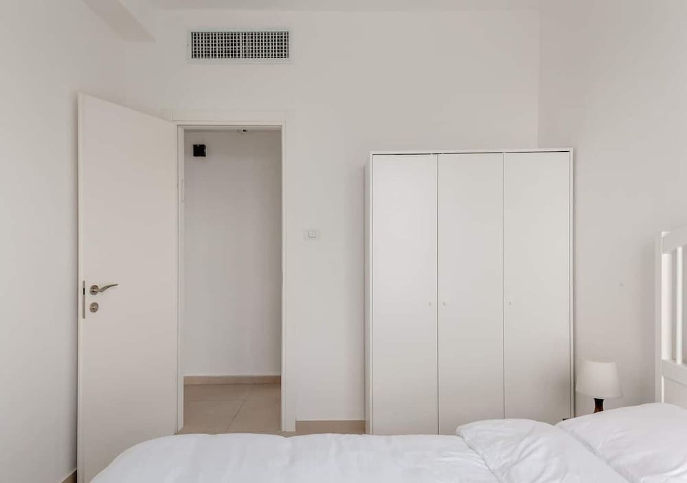 O-O Group -Luxury 3BR APT See View Tower view 5