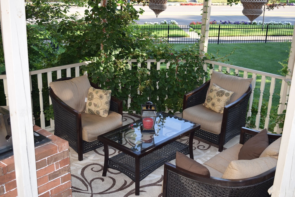 The Lamplighter Bed & Breakfast of Ludington