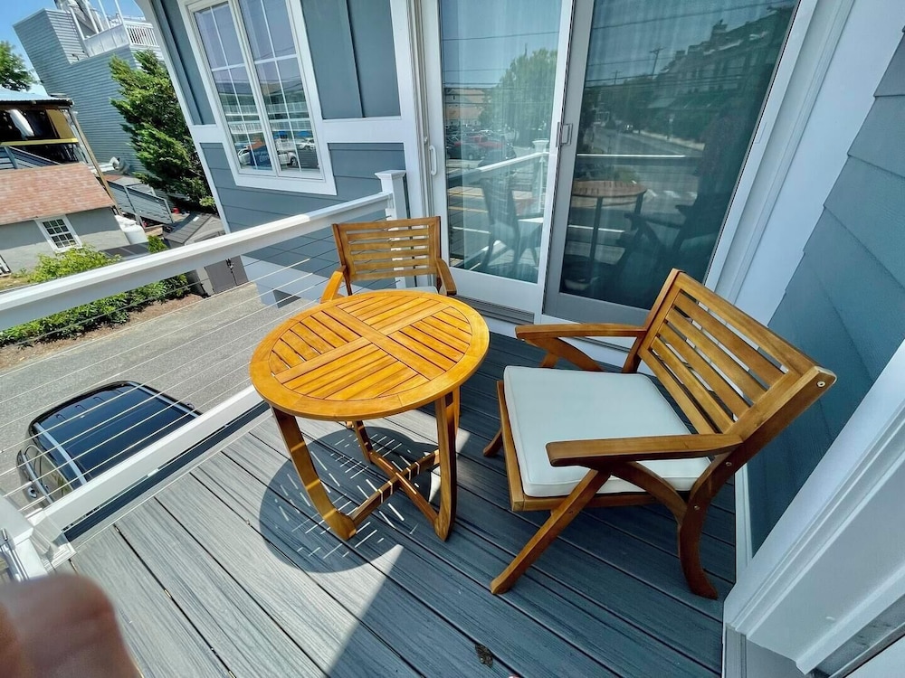 Bayard Avenue 218