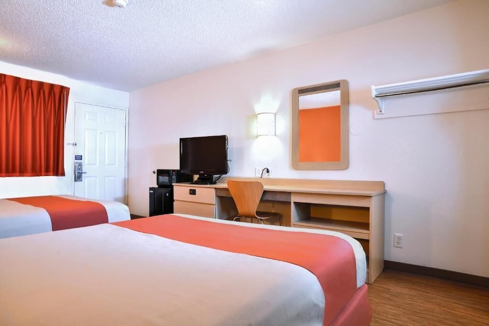 Motel 6 Saint Joseph, MO - Property Image 26