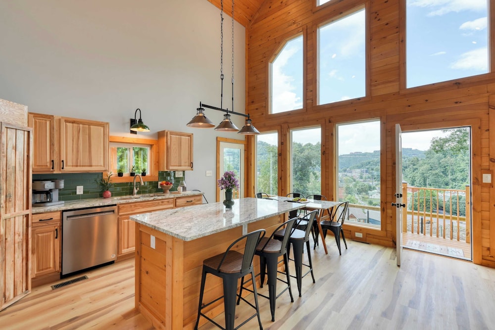 Hot Tub, Game Room & Views Near Downtown Gatlinburg Perfect Too by Avantstay