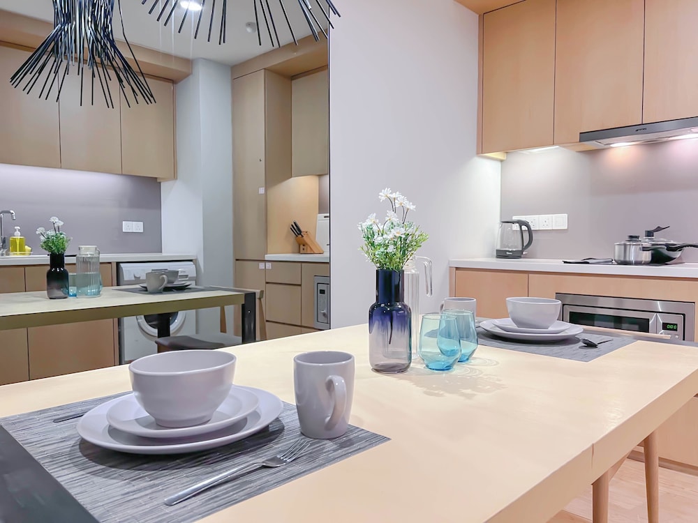188 Suites by Manhattan Group