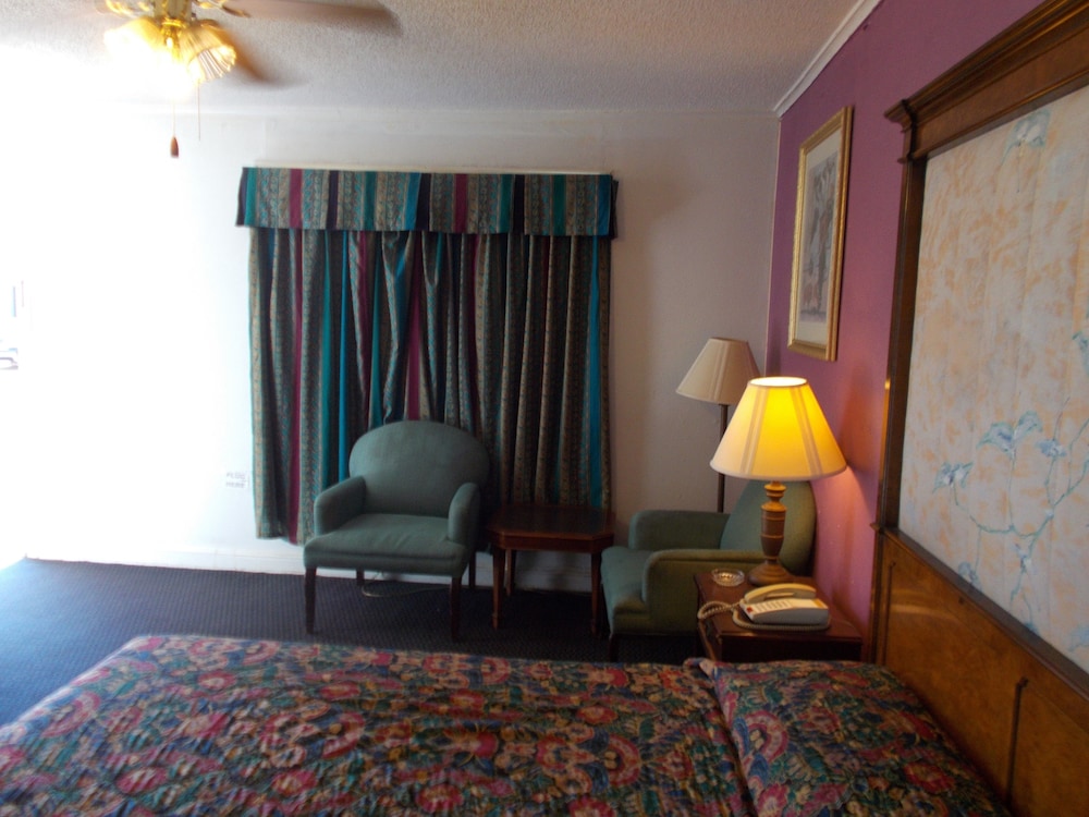 Hillside Motel