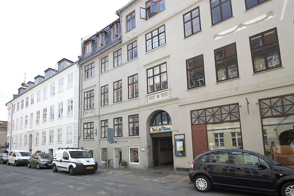 Cozy One-bedroom Apartment in Copenhagen Downtown view 2