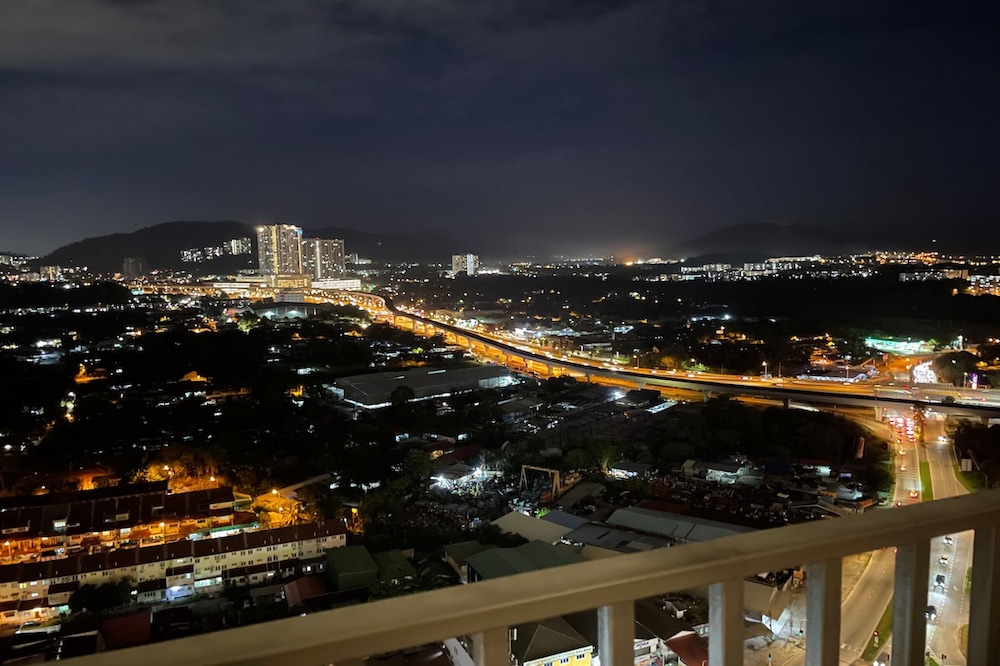 Netizen Cheras Residence by Emily in Town