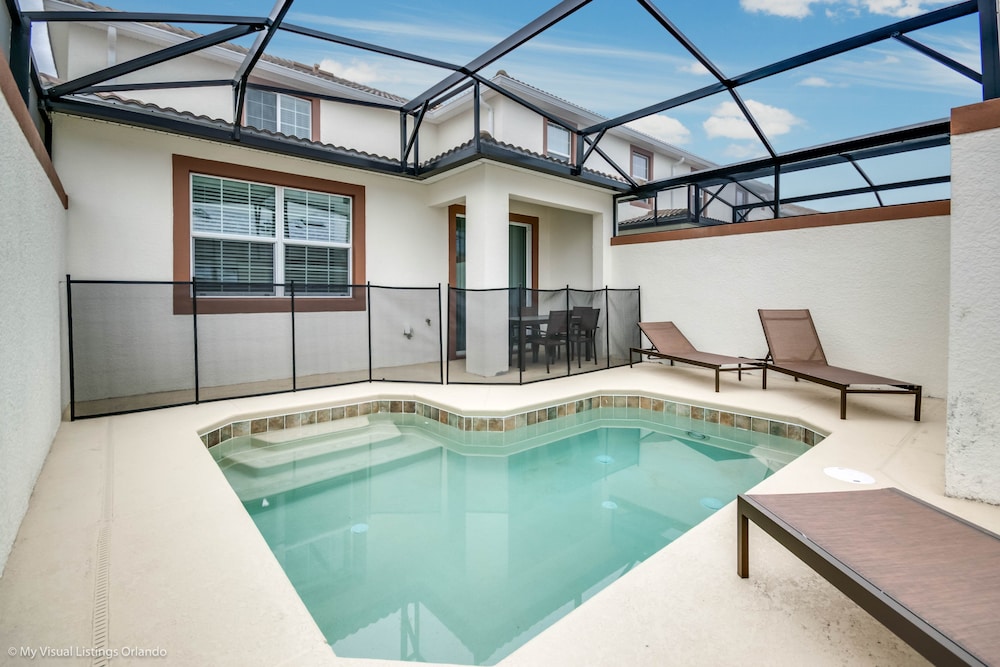 T1573 Brand new Luxury 5 Bedrooms Townhome