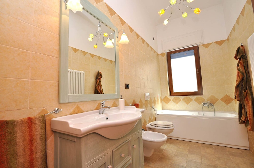 Villa Marechiaro 50 m From the sea 3 Bedrooms 2 Bathrooms