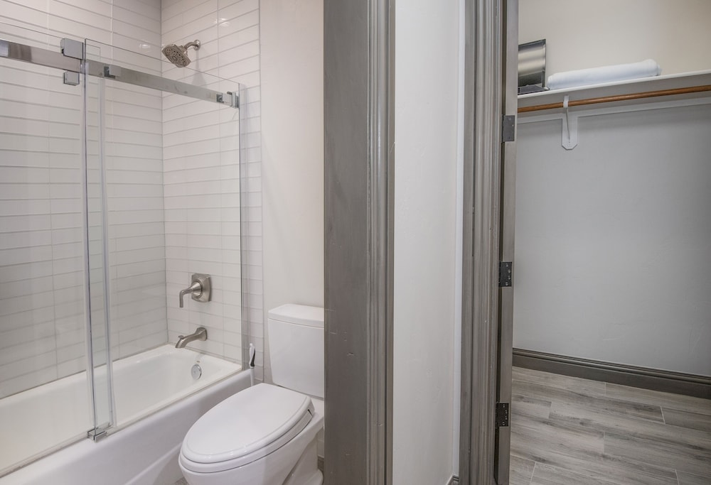 Ski In Ski Out Townhome in Rocky Mountain Access to Elkhorn Chairlift by RedAwning