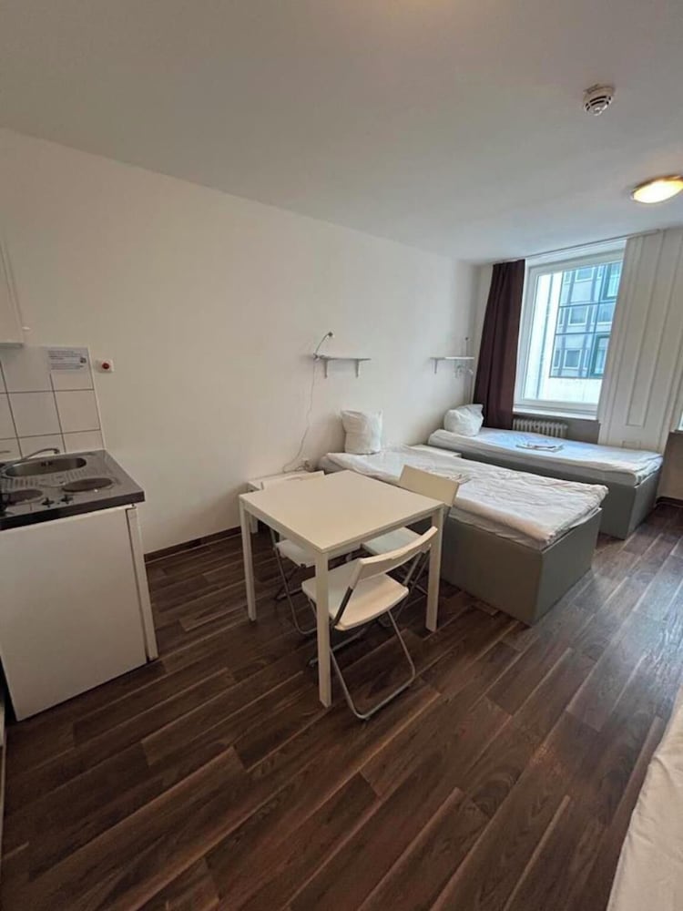 2-Rent Group Hostel Apartments SEN14