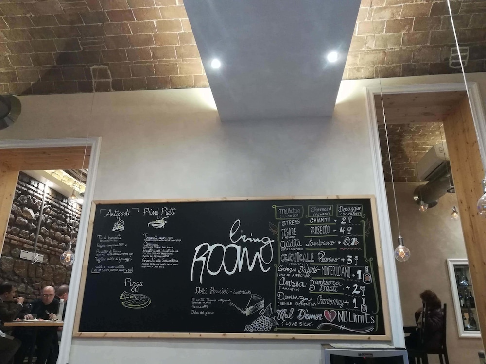 M&J Place Hostel Rome