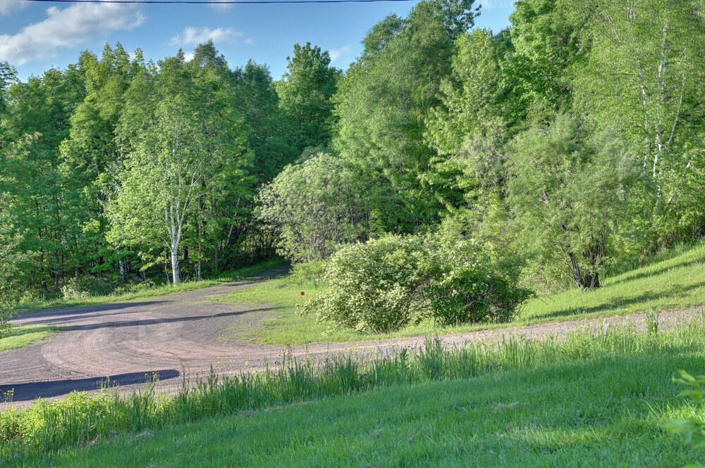Cozy Catskills Studio Rental w/ Mountain Views!