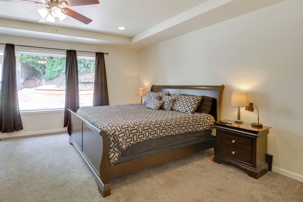 2 Blocks to White Water Launch: Mill City Home