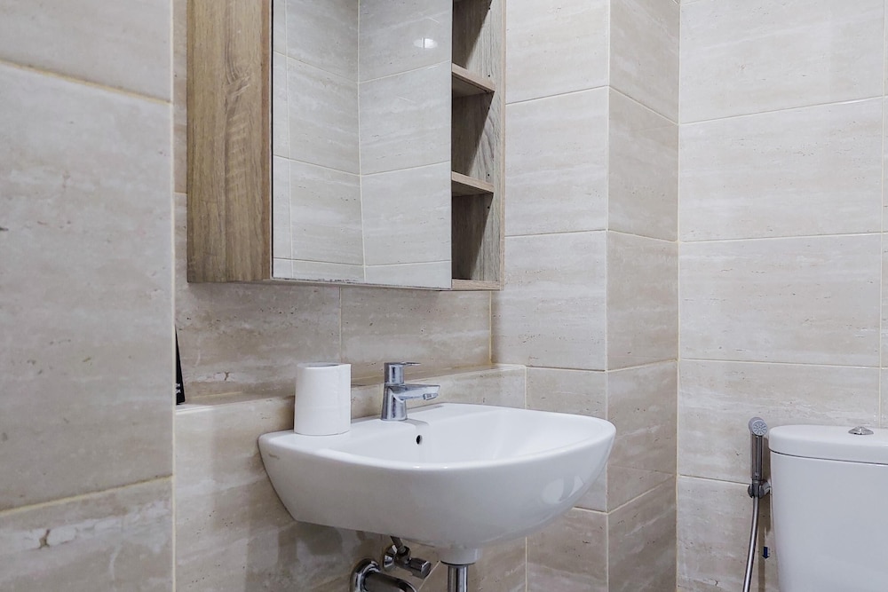 Fully Furnished with Cozy Design Studio Springwood Residence Tangerang Apartment