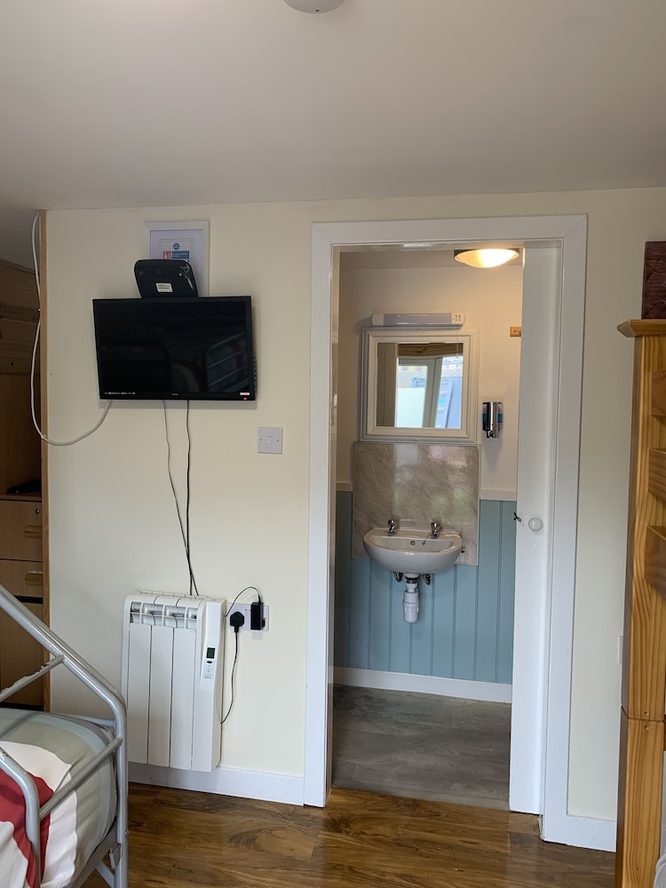 1 Loch Ness Hostel
