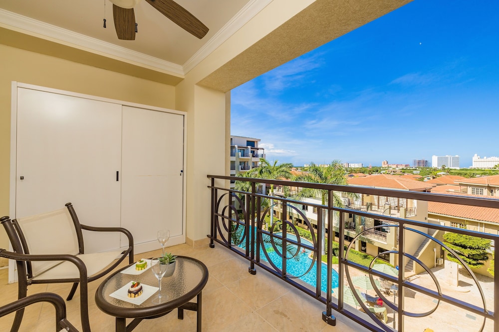 Palm Aruba Condos