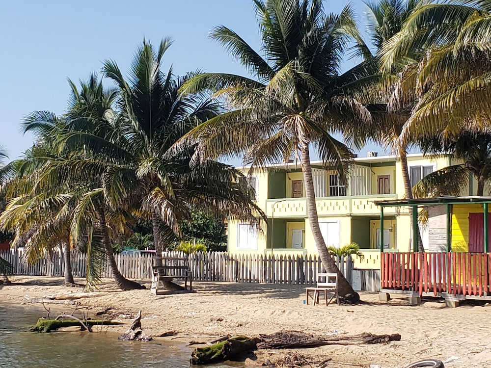 Belize Vacations - Pal's on the Beach - A Gold Standard Hotel - Property Image 1