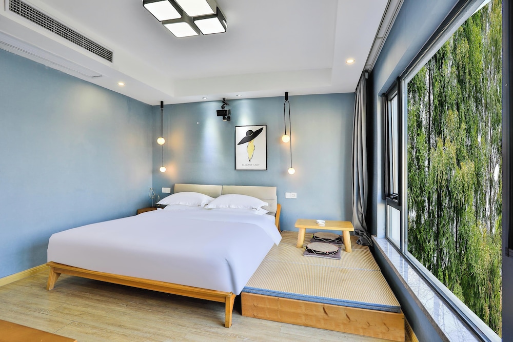 Yinshu Lunas Vila Courtyard Garden Resort Hotel (Shanghai International Tourism Resort Branch)