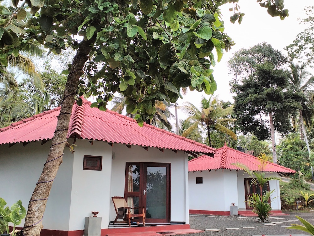 Lagoon Resort Goviyapana