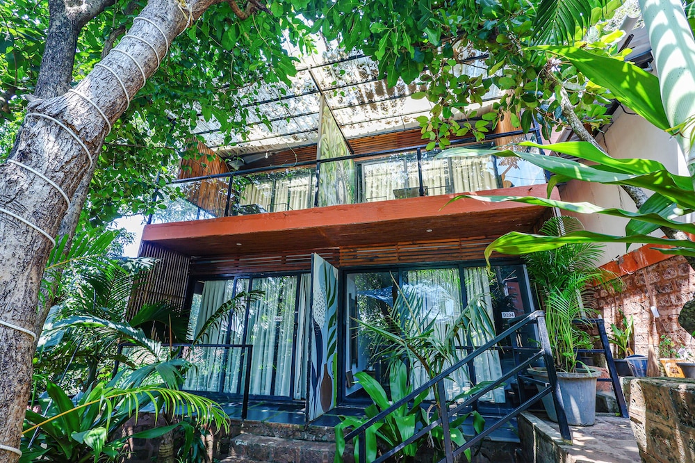 FabHotel Hillora Coastal Resort