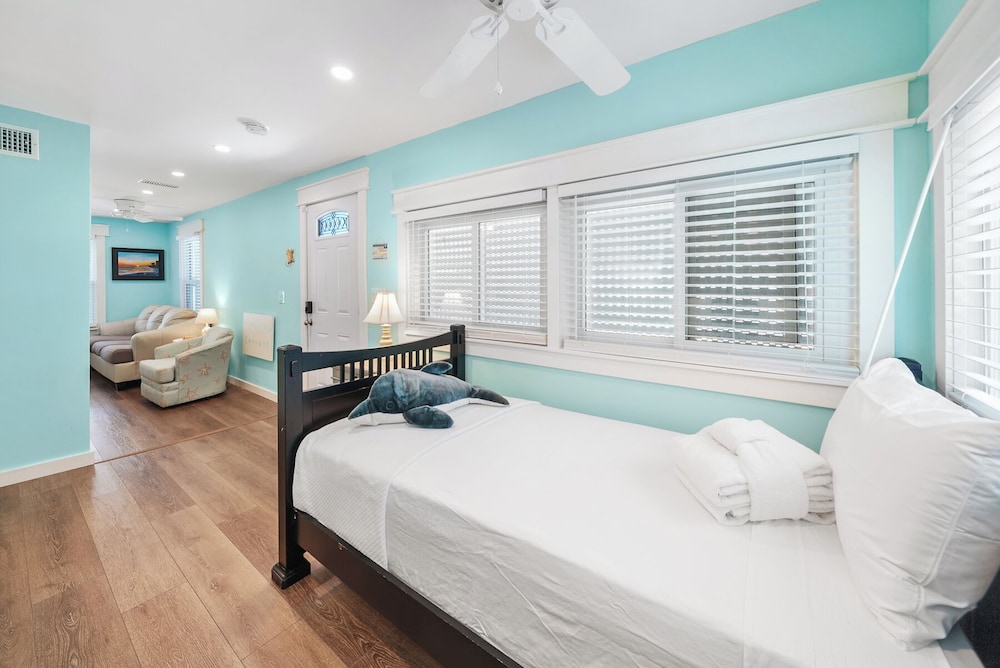 Hideaway Cottage