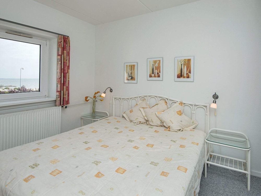 6 Person Holiday Home on a Holiday Park in Hejls