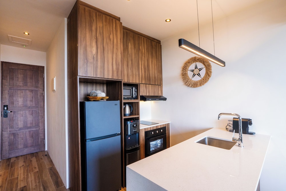 Avanya Apartments by Pertama Management