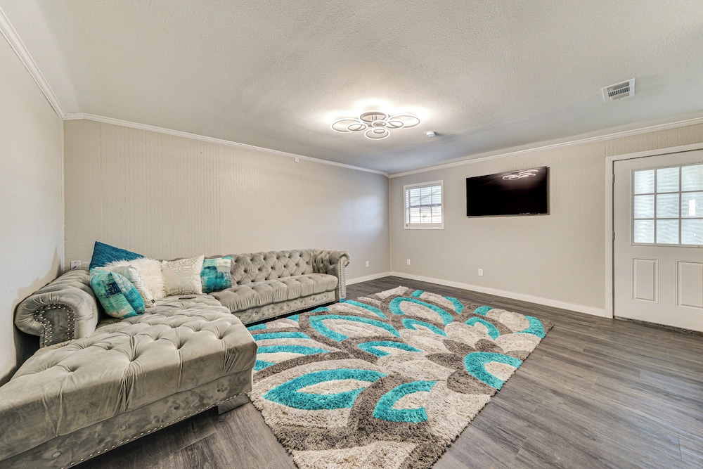 Updated Home 2 Mi to Downtown Texarkana!, photo 4