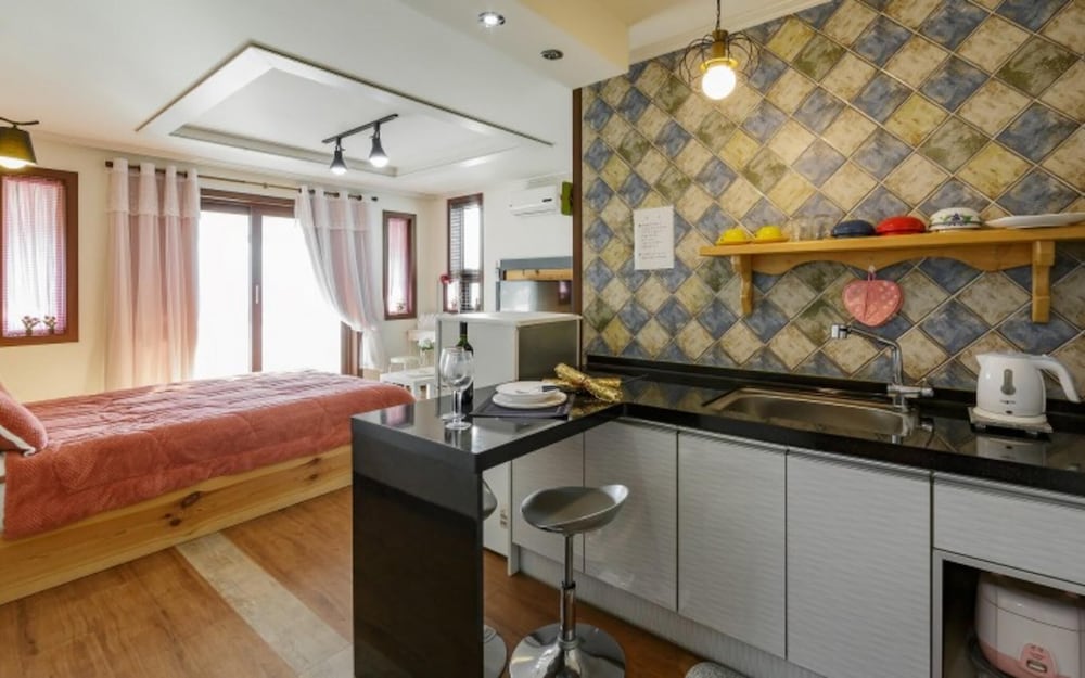 Gyeongju M and K Pool Villa Pension view 3