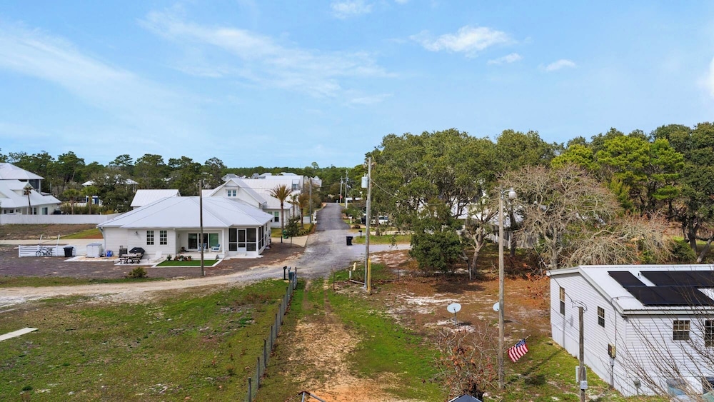 Inlet Beach Retreat With Rooftop Views, 4 Bikes + Free Attraction Tickets!