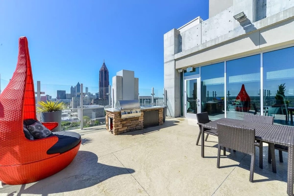 Midtown Luxepad 1b1b Rooftop Lounge Pool Gym Xbox