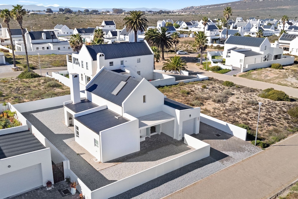 Lampiesbaai Beach House