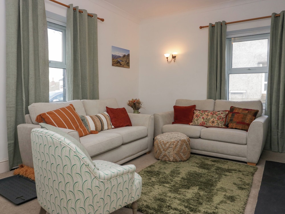 3 Nixon Terrace
