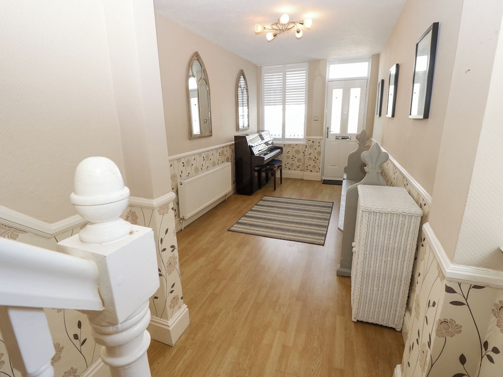 7 Hope Road