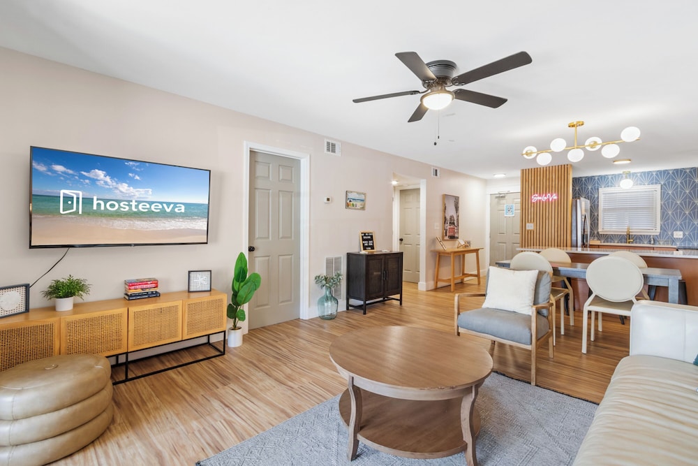 Seaside Beach & Racquet Club 2207