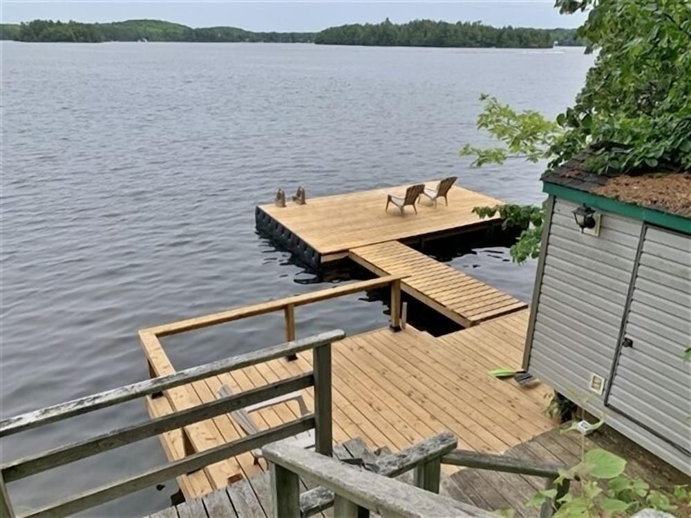 462 Paudash Lake 4 Bedroom Cottage